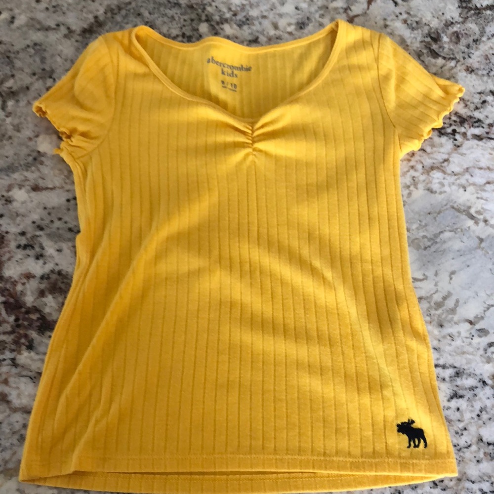 Abercrombie Kids girl’s tee